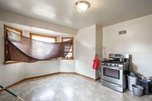 3427 53, Milwaukee WI 53216-3257 exterior