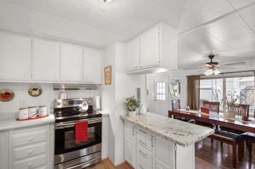 55 Cedar Cir, Folsom CA 95630-1755 exterior