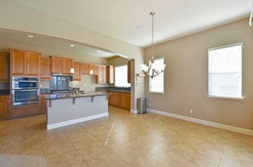 2110 Fenceline Dr, Folsom CA exterior