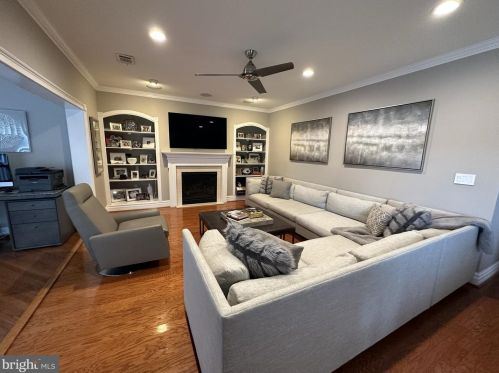 2269 Pne Rd, Huntingdon Valley PA 19006-4028 exterior