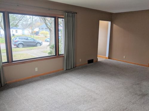 2161 Blodgett St, Meskegon MI 49441-1514 exterior