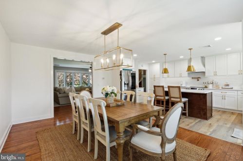 304 Pheasant Dr, Huntingdon Valley PA  19006-3038 exterior