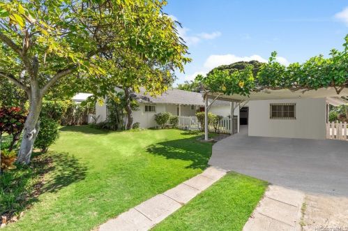 4523 Aukai Ave, Honolulu, HI 96816-4922