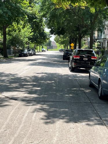 2471 Fratney St, Milwaukee WI 53212-2932 exterior