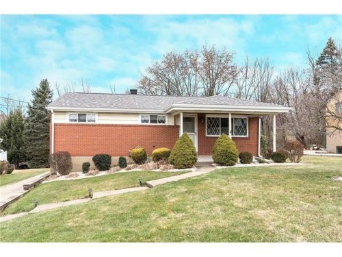 286 Southward Dr, Moon Twp, PA 15108-3150