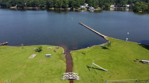 8388 Lake Dr, Lithonia GA  30039-5724 exterior