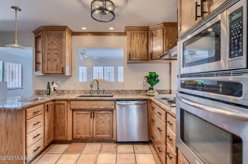 2921 Eastview Ave, Tucson AZ  85730-2134 exterior