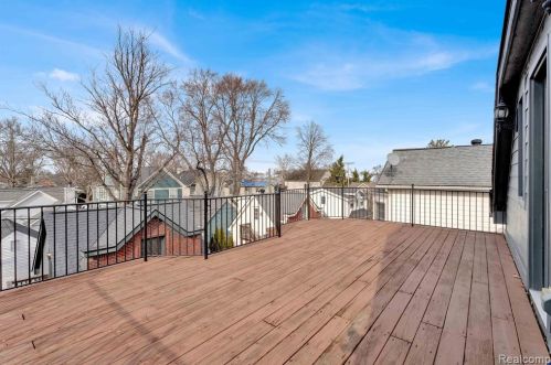 855 Bennaville Ave, Bham MI  48009-3668 exterior