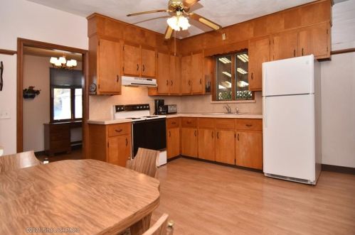 18 Atwells Ave, Providence RI 02909-1026 exterior