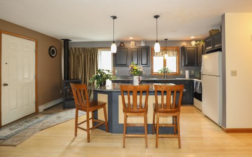 63 Chichester Rd, Concord NH 03307-0706 exterior