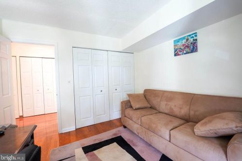 7640 Tremayne Pl, Mc Lean VA  22102-7615 exterior