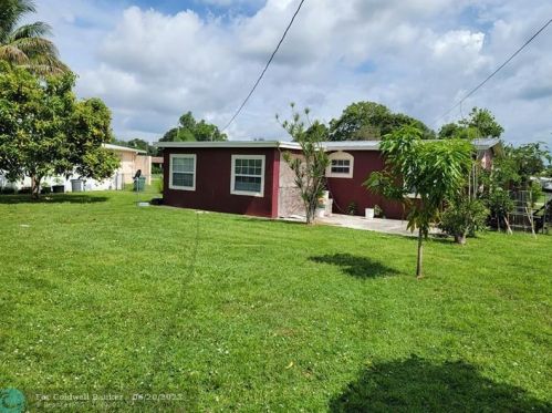 130 Serenata Ct, Fort Pierce, FL 34983-2137