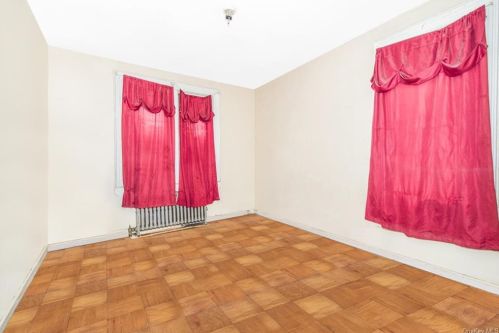 1923 Hennessy Pl, Bronx NY 10453-2910 exterior