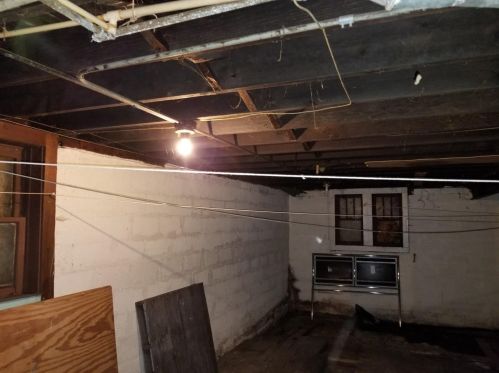 3472 Connecticut St, Gary IN 46409-2727 exterior