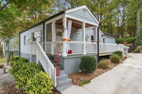 1976 Broad Ave, Atlanta, GA 30344-2472