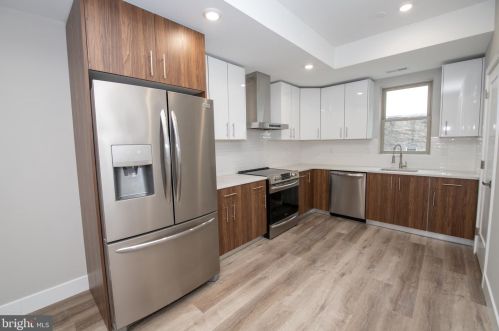 2213 Emerald St, Philadelphia PA 19134-3548 exterior