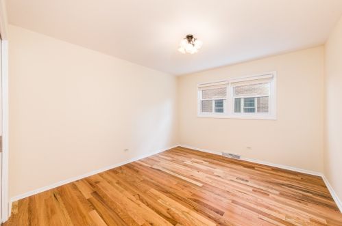 4558 Maria Ct, Chicago IL 60656-4255 exterior