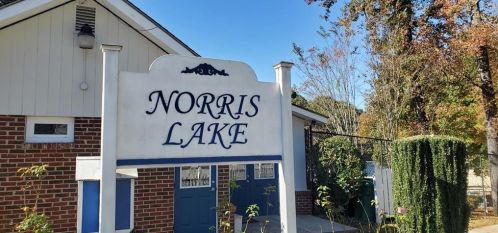 8470 Lk Dr, Lithonia GA 30039-6568 exterior