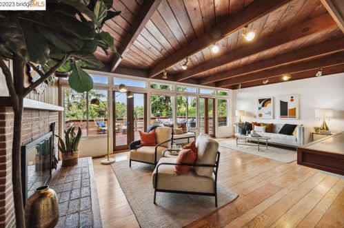 140 Avenida Dr, Berkeley CA 94708-2145 exterior