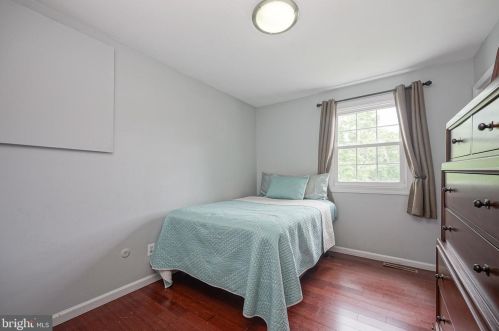 2402 Andover Rd, Riverton NJ 08077-3510 exterior