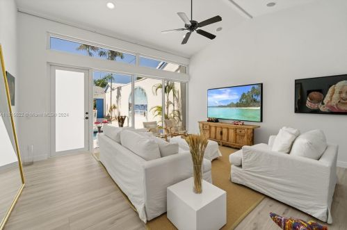 3695 Mykonos Ct, Boca Raton, FL 33487-1282