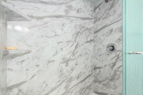 8022 32nd Ave, Phoenix AZ  85051-6214 exterior