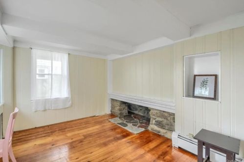 64 Prospect Ave, Valhalla NY 10595-1925 exterior