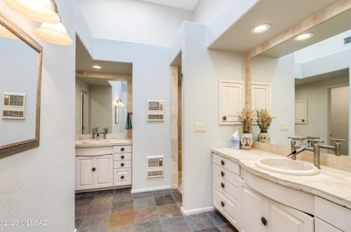 7141 Grey Fox Ln, Tucson AZ  85750-1376 exterior