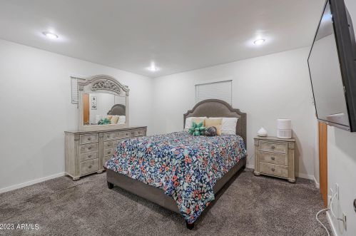 4820 14th Ave, Phoenix AZ  85013-2414 exterior