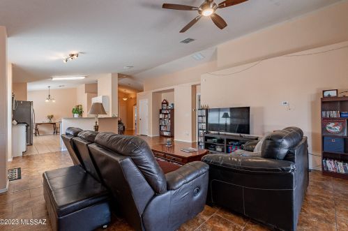 10367 Oakbrook St, Tucson AZ  85747-5965 exterior