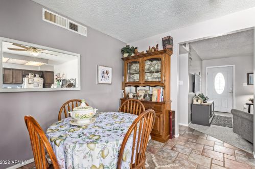 3732 Crocus Dr, Phoenix AZ 85053-5316 exterior