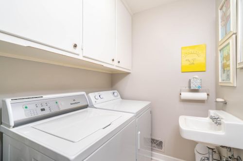 4166 Old Colony Rd, Kalamazoo MI  49008-3214 exterior