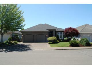 15858 Claremont Dr, Portland, OR 97229-7832