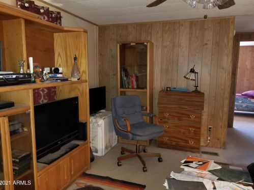 1705 Charleston Ave, Phoenix AZ 85023-1218 exterior