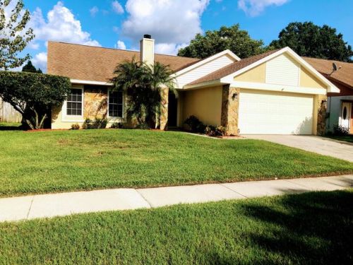 7111 Hollowell Dr, Tampa FL  33634-1090 exterior