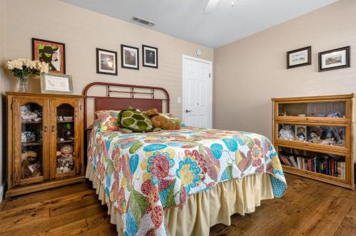 100 Cyn Rim Dr, Folsom CA 95630-2034 exterior