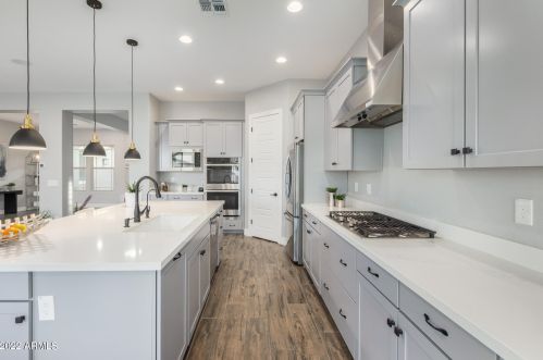 2106 Sagittarius Pl, Chandler AZ 85249-5834 exterior