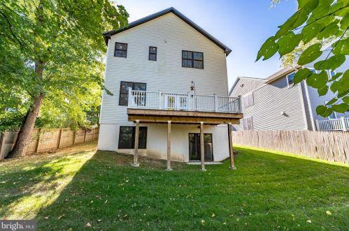 708 Caledonia St, Philadelphia PA 19128-1100 exterior