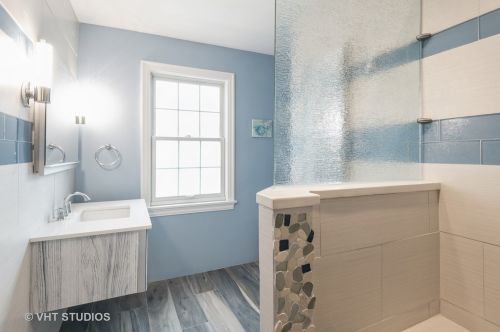 6353 Le Mai Ave, Chicago IL 60712-3013 exterior