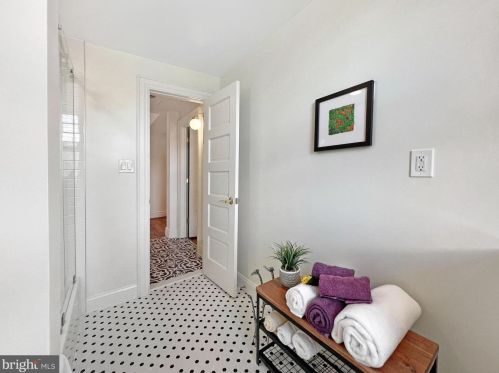 1419 Clifton St, Washington DC  20009-4557 exterior