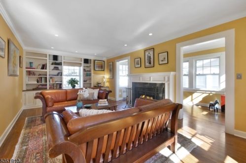 26 Harvard St, Montclair NJ 07042-5028 exterior