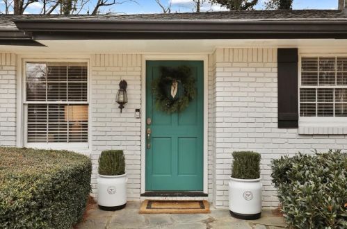 2016 Drew Valley Rd, Atlanta, GA 30319-3916