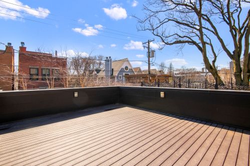 1131 Lill Ave, Chicago IL 60614-2296 exterior