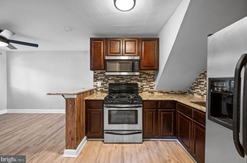 2416 Wainwright St, Camden NJ 08104-2650 exterior