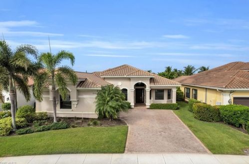 3376 Atlantic Cir, Naples FL 34119-8636 exterior