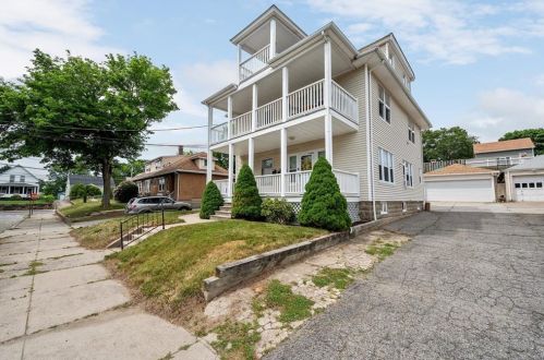 26 Blakeley St, Woonsocket RI  02895-5830 exterior