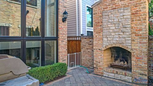 3438 Claremont Ave, Chicago IL 60608-6014 exterior