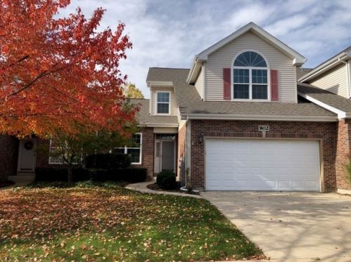 902 Pheasant Trl, Saint Charles, IL 60174-8850
