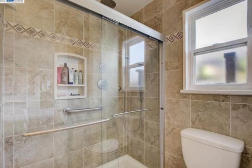 1875 Granada Dr, Concord CA 94519-1330 exterior