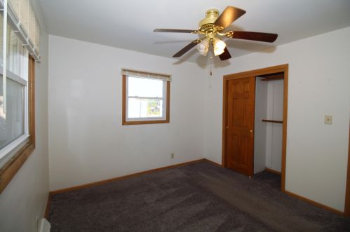 7406 Derby Pl, Milwaukee WI 53209-5841 exterior